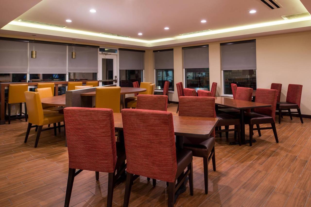 Towneplace Suites By Marriott Charleston-West Ashley Zewnętrze zdjęcie