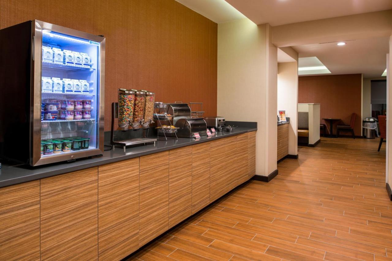 Towneplace Suites By Marriott Charleston-West Ashley Zewnętrze zdjęcie